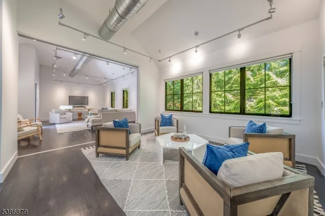 $3,995,000 | 60 Fernwood Road, Summit, NJ 07901