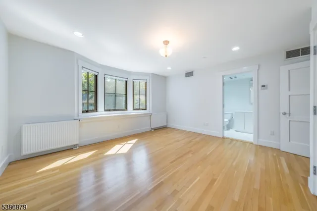 $3,995,000 | 60 Fernwood Road, Summit, NJ 07901