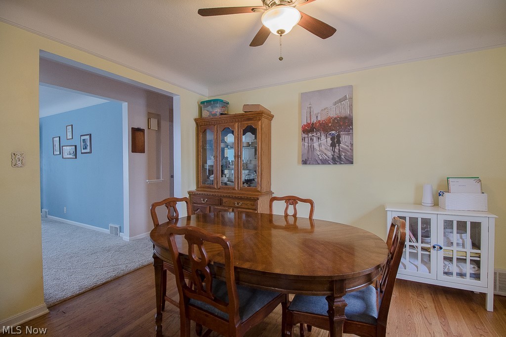 5711 Cherokee Road Cleveland, OH 44124 - Photo 14 of 31