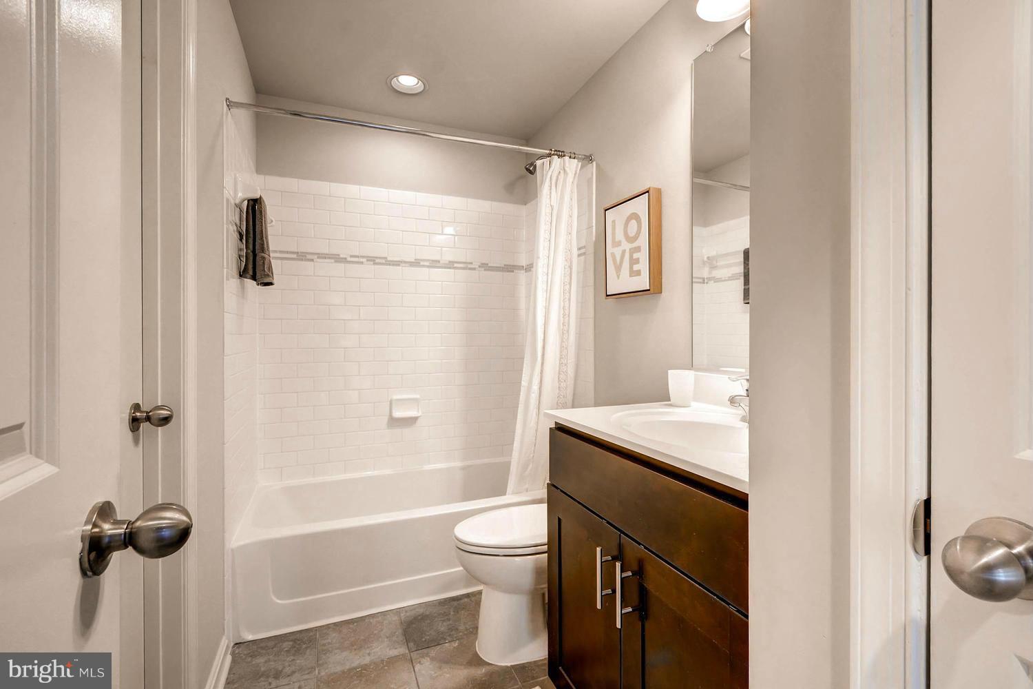 9314 Old Harford Road Baltimore, MD 21234 - Photo 26 of 28 Bath