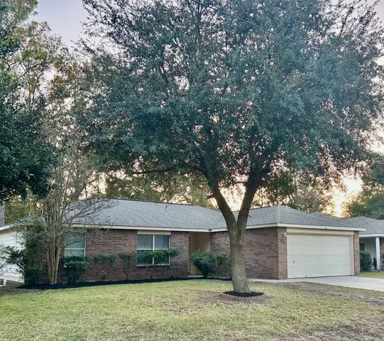 $1,600 | 16306 Many Trees Lane, Conroe, TX 77302