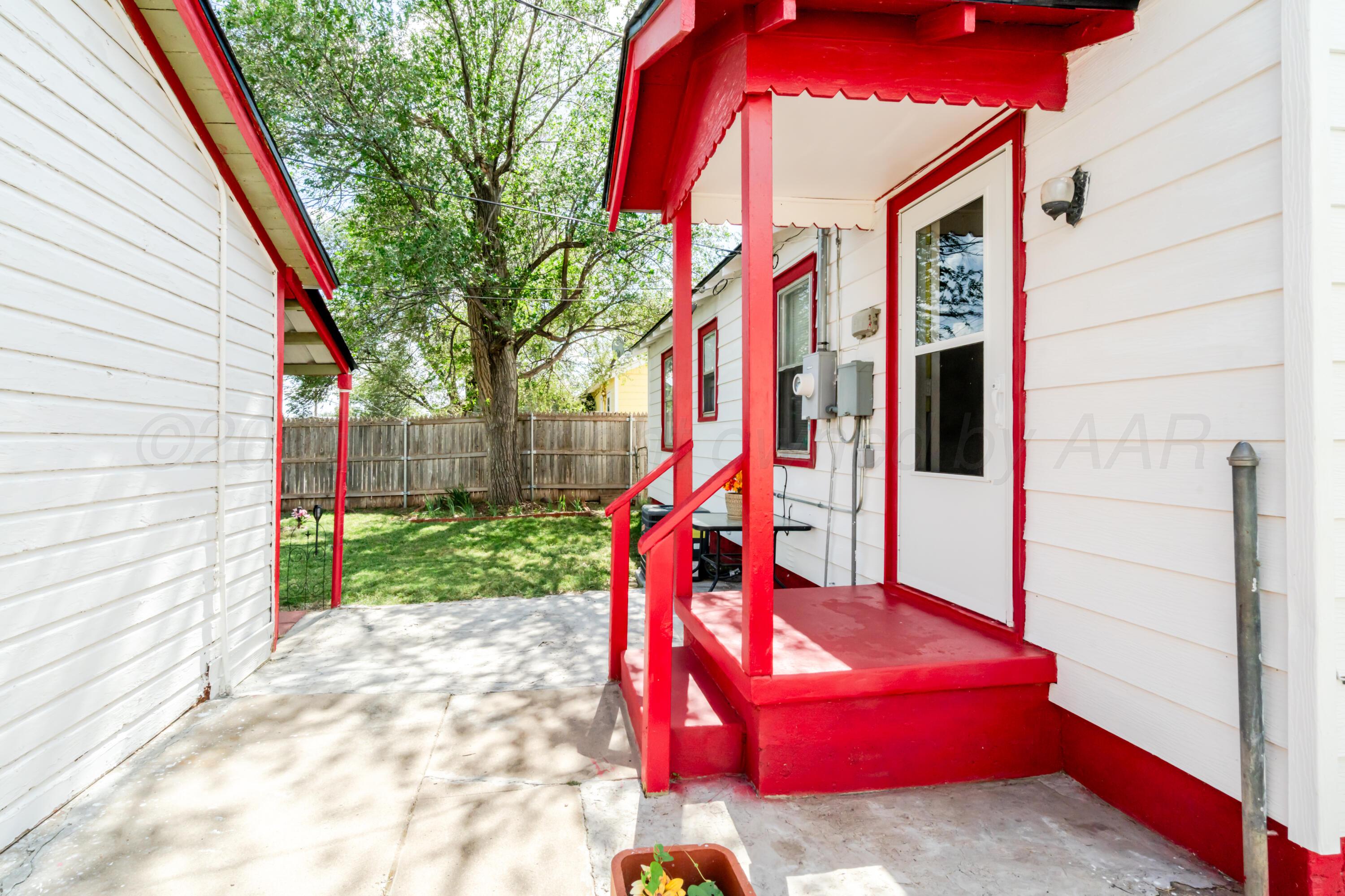 4205 South Jackson Street Amarillo, TX 79110 - Photo 18 of 22 a view of outdoor space