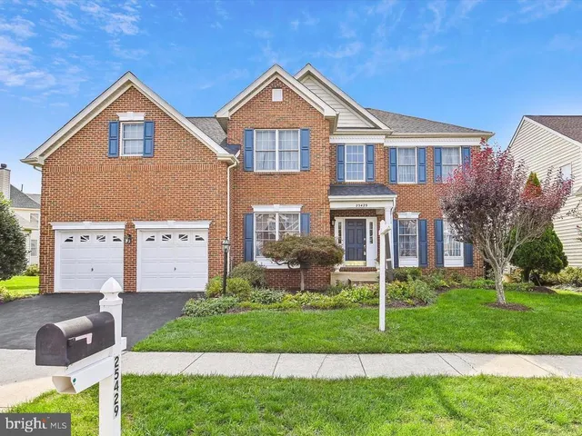 $1,019,900 | 25429 Carrington Drive, Chantilly, VA 20152