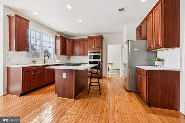 $1,019,900 | 25429 Carrington Drive, Chantilly, VA 20152