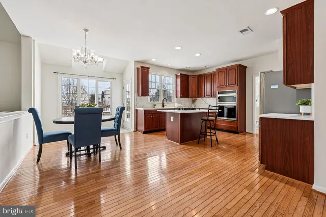 $1,019,900 | 25429 Carrington Drive, Chantilly, VA 20152