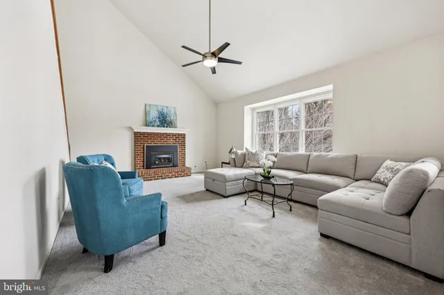 $1,019,900 | 25429 Carrington Drive, Chantilly, VA 20152