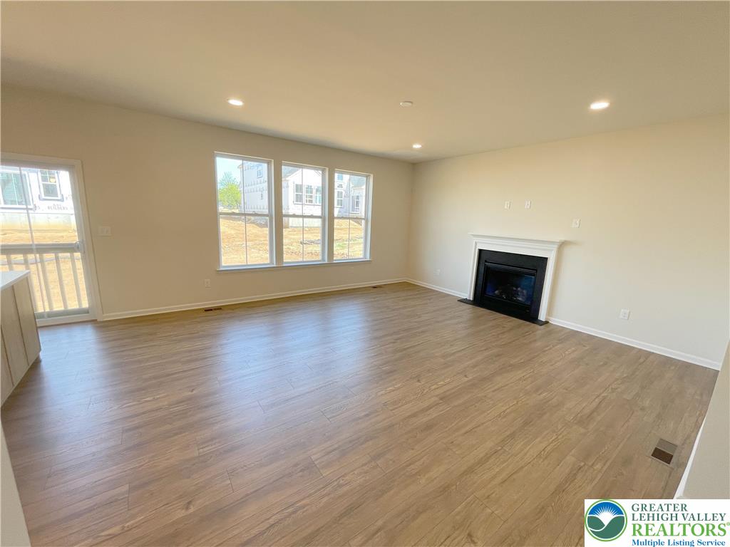 307 Abby Road, Unit BR 63 Macungie, PA 18062 - Photo 5 of 15 Family Room