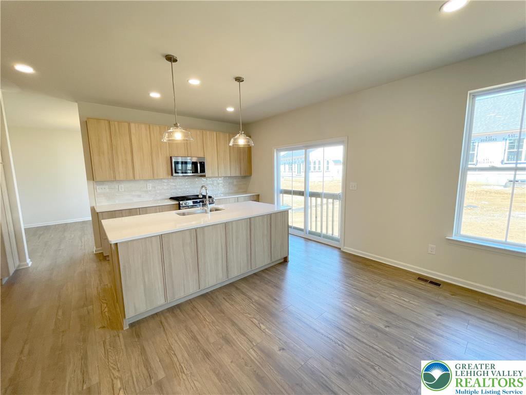 307 Abby Road, Unit BR 63 Macungie, PA 18062 - Photo 6 of 15 Kitchen