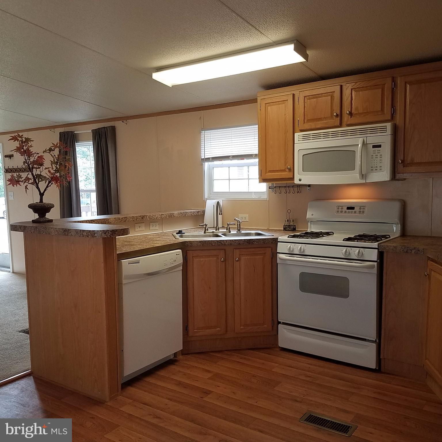 7810 Clark Road, Unit E22 Hanover, MD 21076 - Photo 9 of 27 Kitchen