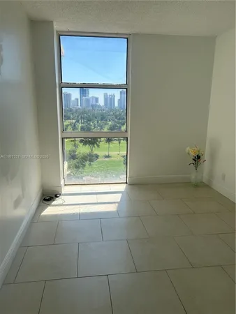 a view of a livingroom with a space