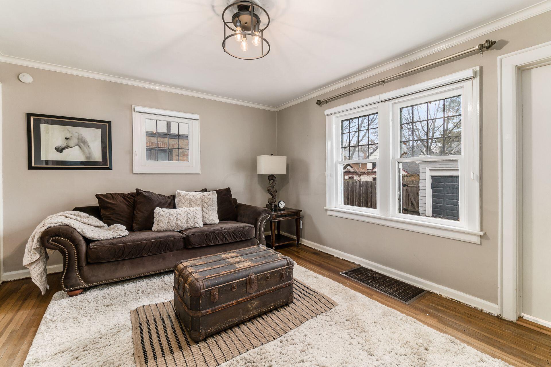 146 South Cassingham Road Bexley, OH 43209 - Photo 11 of 46 Family Room