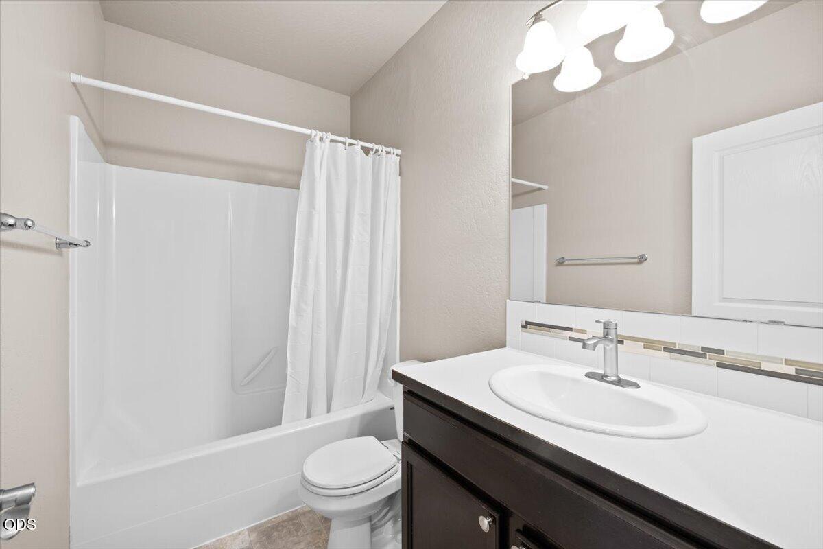 1449 Spring Street Medford, OR 97504 - Photo 22 of 32 Gallery Image 22