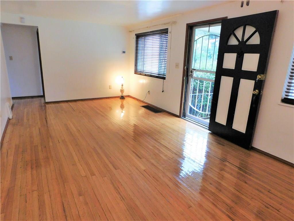 900 Jefferson Road Pittsburgh, PA 15235 - Photo 4 of 19 Gallery Image 4