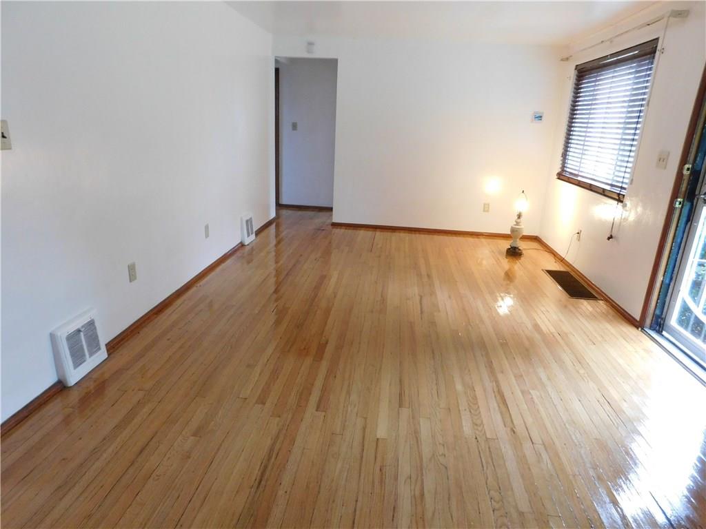 900 Jefferson Road Pittsburgh, PA 15235 - Photo 5 of 19 Gallery Image 5