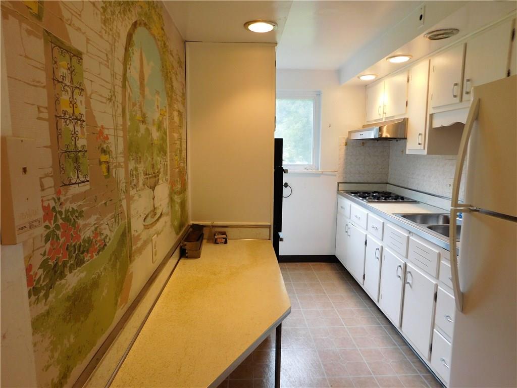 900 Jefferson Road Pittsburgh, PA 15235 - Photo 7 of 19 Gallery Image 7