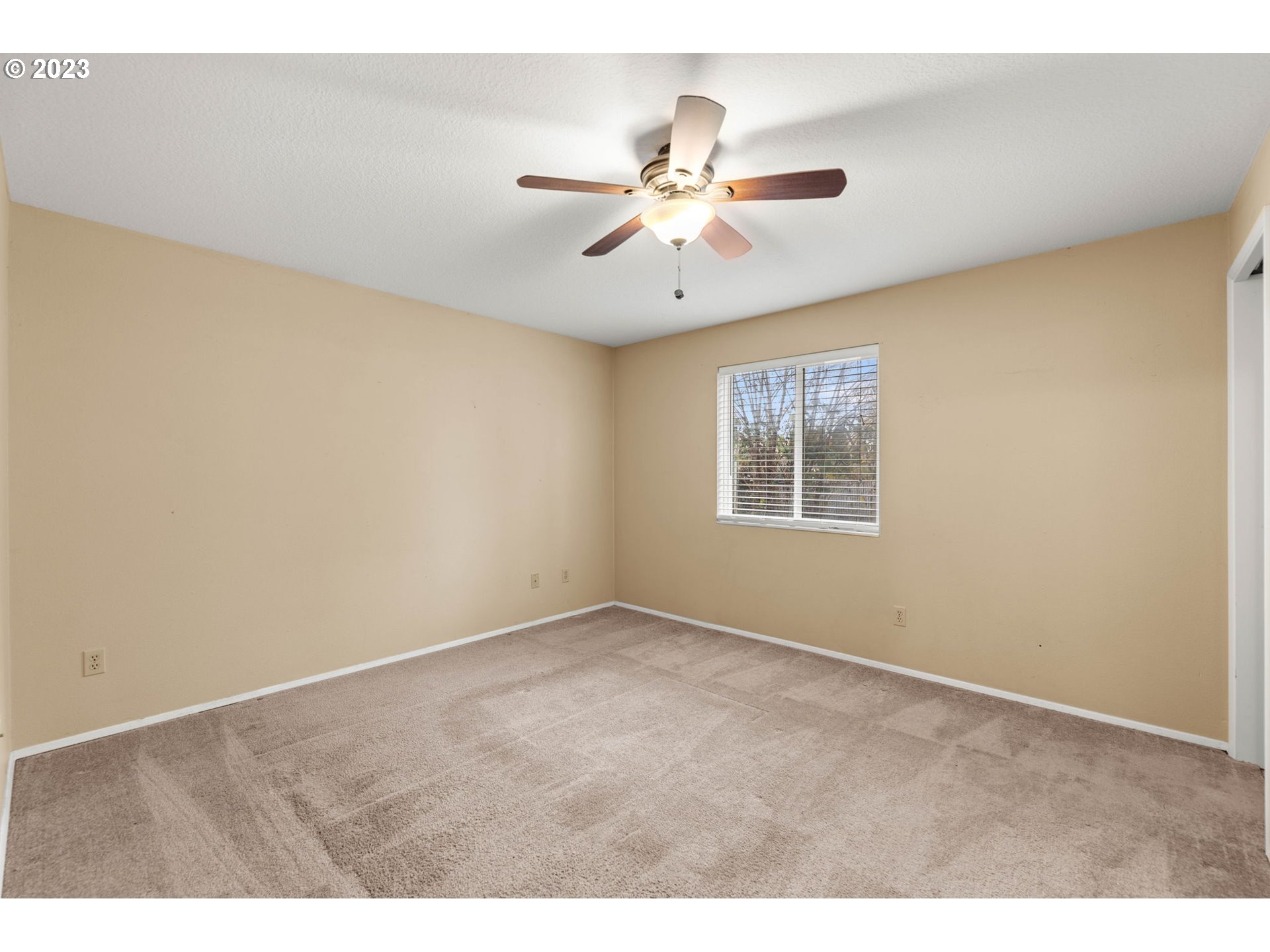 727 Southeast Russell Street Camas, WA 98607 - Photo 19 of 29 Primary Bedroom