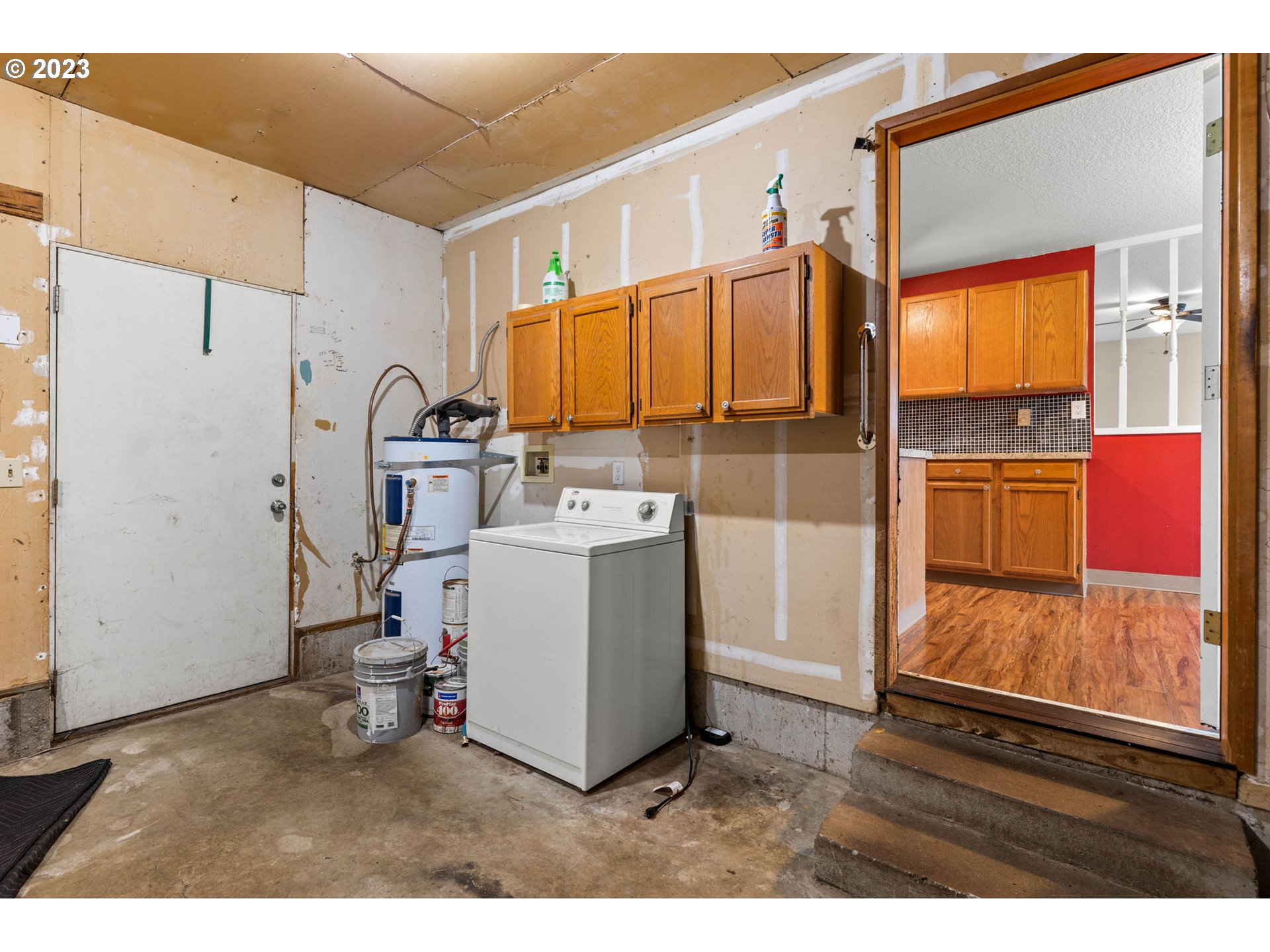 727 Southeast Russell Street Camas, WA 98607 - Photo 23 of 29 Laundry