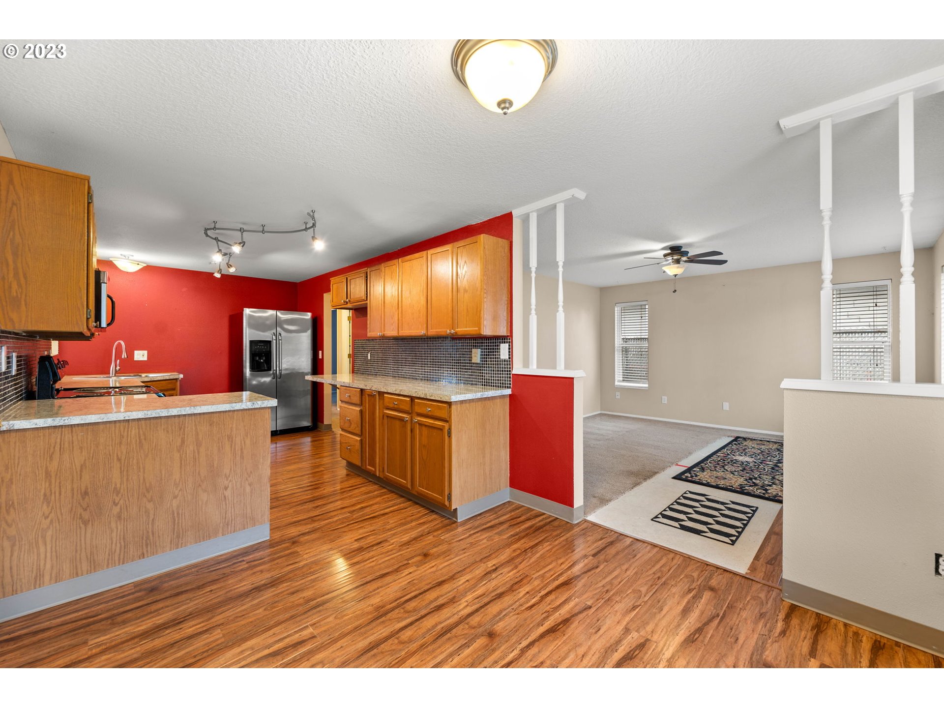 727 Southeast Russell Street Camas, WA 98607 - Photo 7 of 29 Breakfast Area