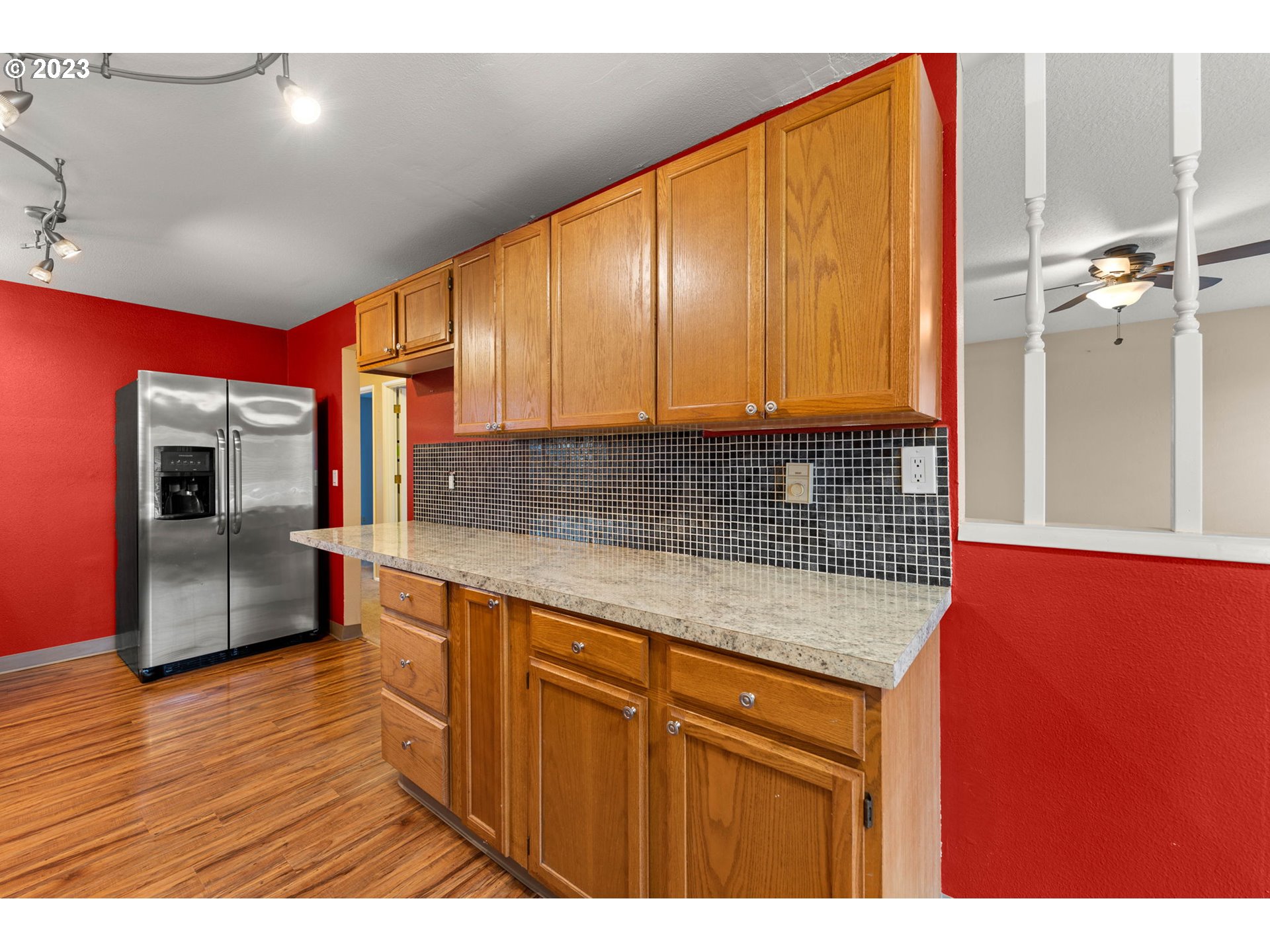 727 Southeast Russell Street Camas, WA 98607 - Photo 10 of 29 Kitchen