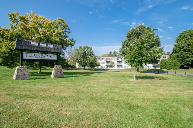 $154,900 | 181 Little Canada Road East, Unit 115, Little Canada, MN 55117