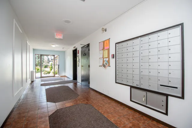 $154,900 | 181 Little Canada Road East, Unit 115, Little Canada, MN 55117