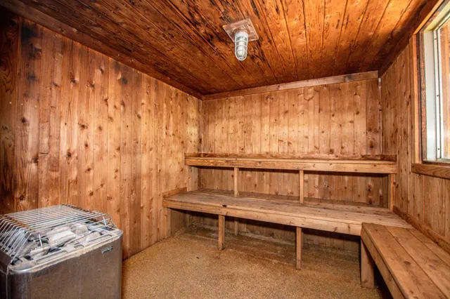 $154,900 | 181 Little Canada Road East, Unit 115, Little Canada, MN 55117