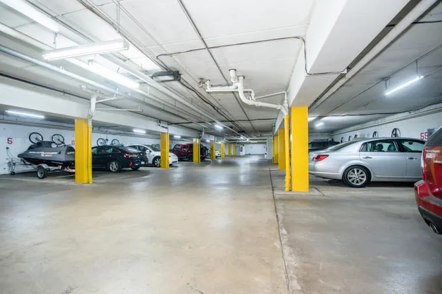 $154,900 | 181 Little Canada Road East, Unit 115, Little Canada, MN 55117