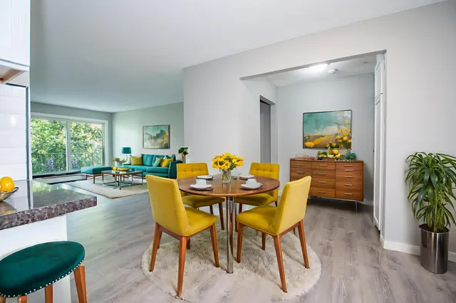 $154,900 | 181 Little Canada Road East, Unit 115, Little Canada, MN 55117