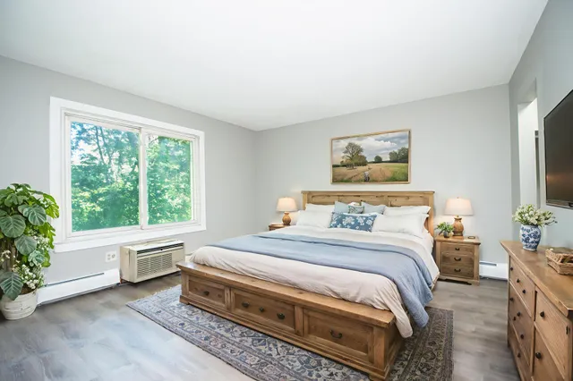 $154,900 | 181 Little Canada Road East, Unit 115, Little Canada, MN 55117