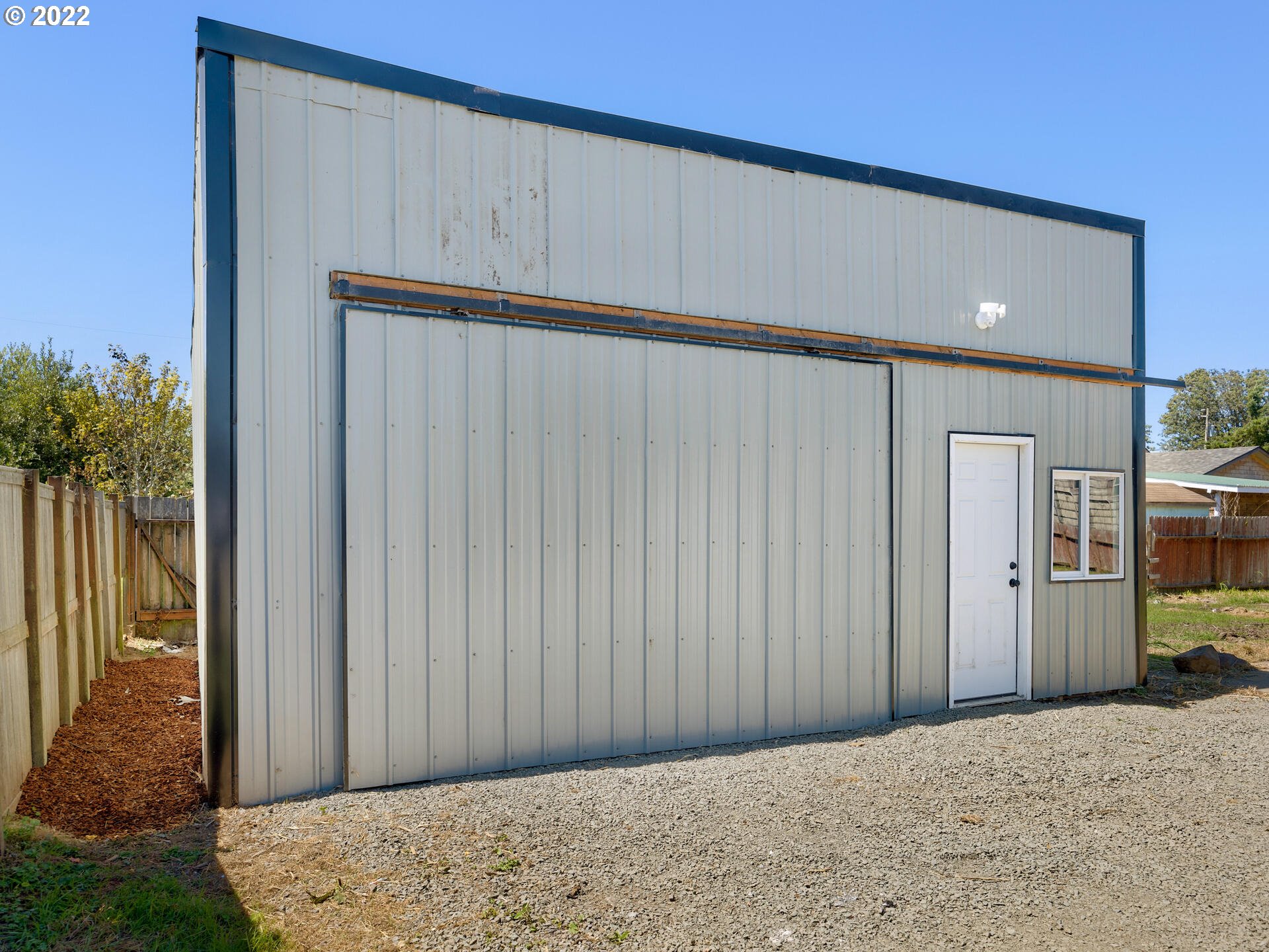 92356 E Road Astoria, OR 97103 - Photo 6 of 31 a view of a garage