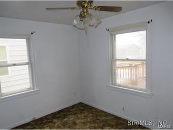 211 Doerr Street Roxana, IL 62084 - Photo 9 of 12