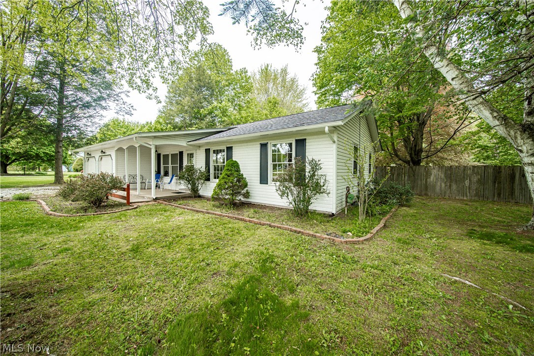 7825 Middle Ridge Road Madison, OH 44057 - Photo 3 of 31