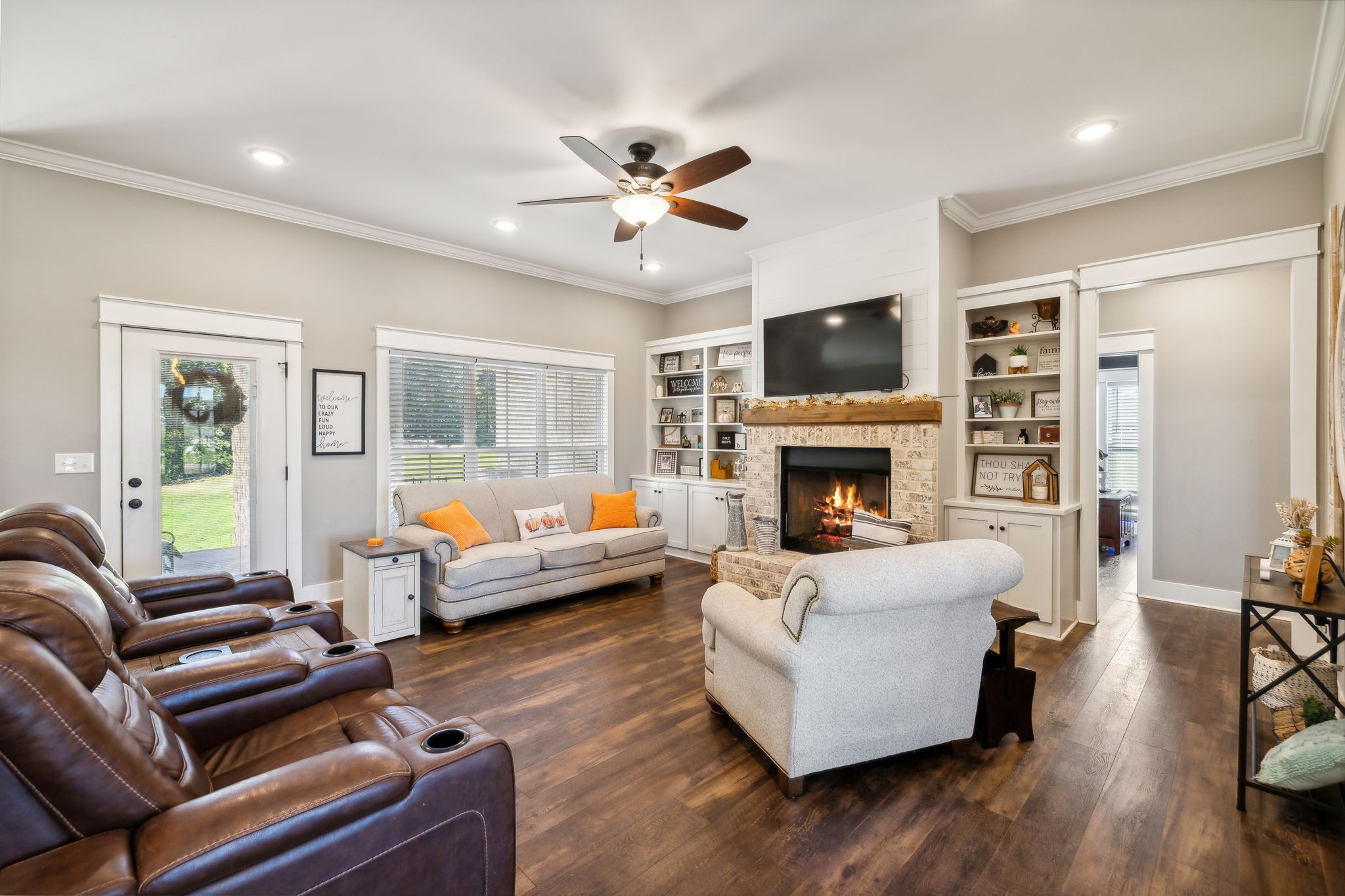 1338 Norton Road Manchester, TN 37355 - Photo 11 of 55 a living room with furniture fireplace and flat screen tv
