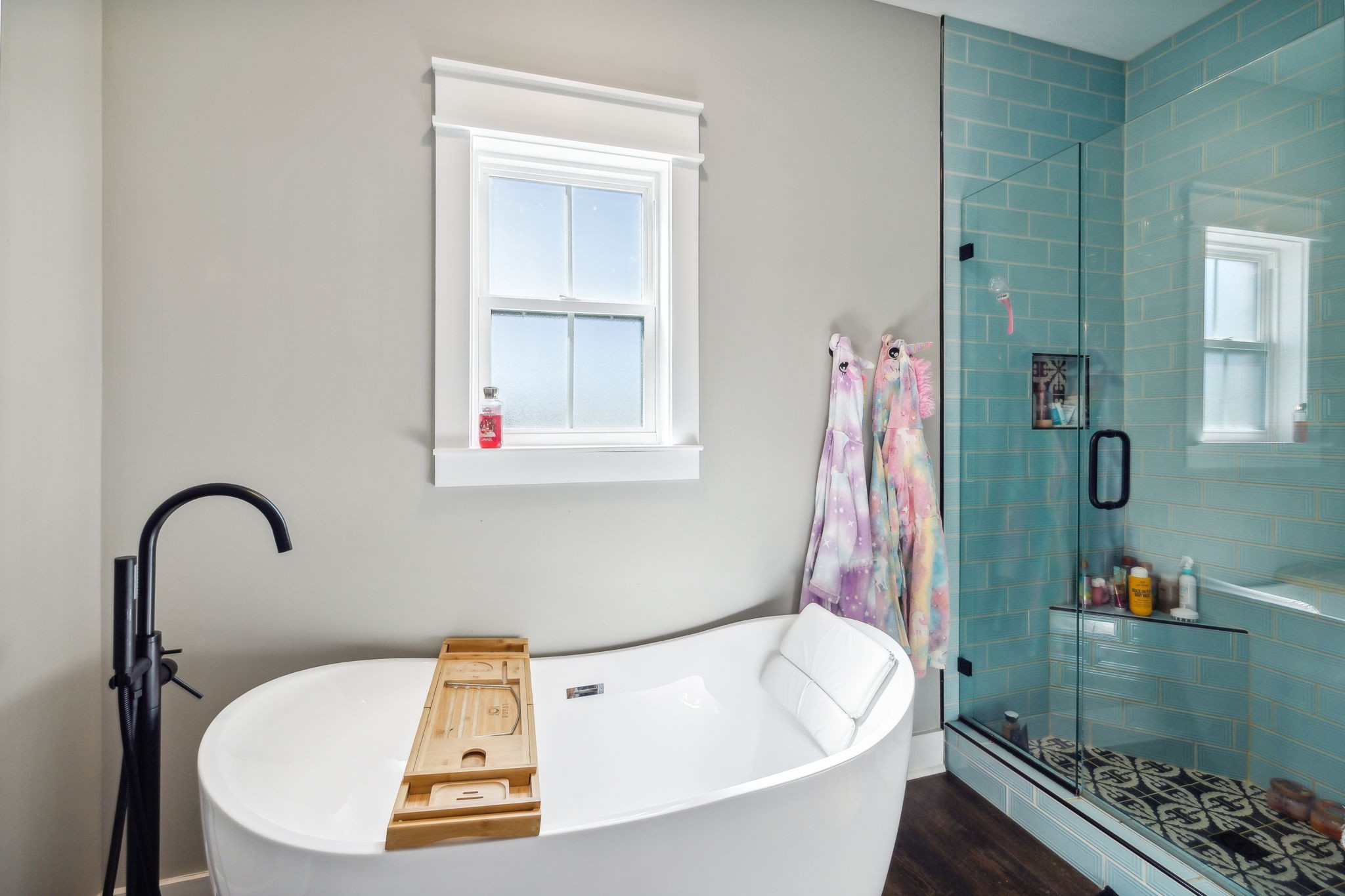 1338 Norton Road Manchester, TN 37355 - Photo 32 of 55 a bath tub sitting in a bathroom next to a sink