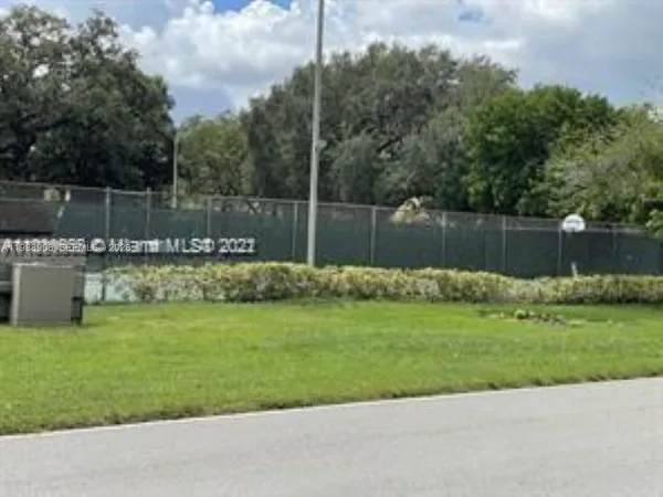 $2,100 | 9441 Live Oak Place, Unit 209, Davie, FL 33324
