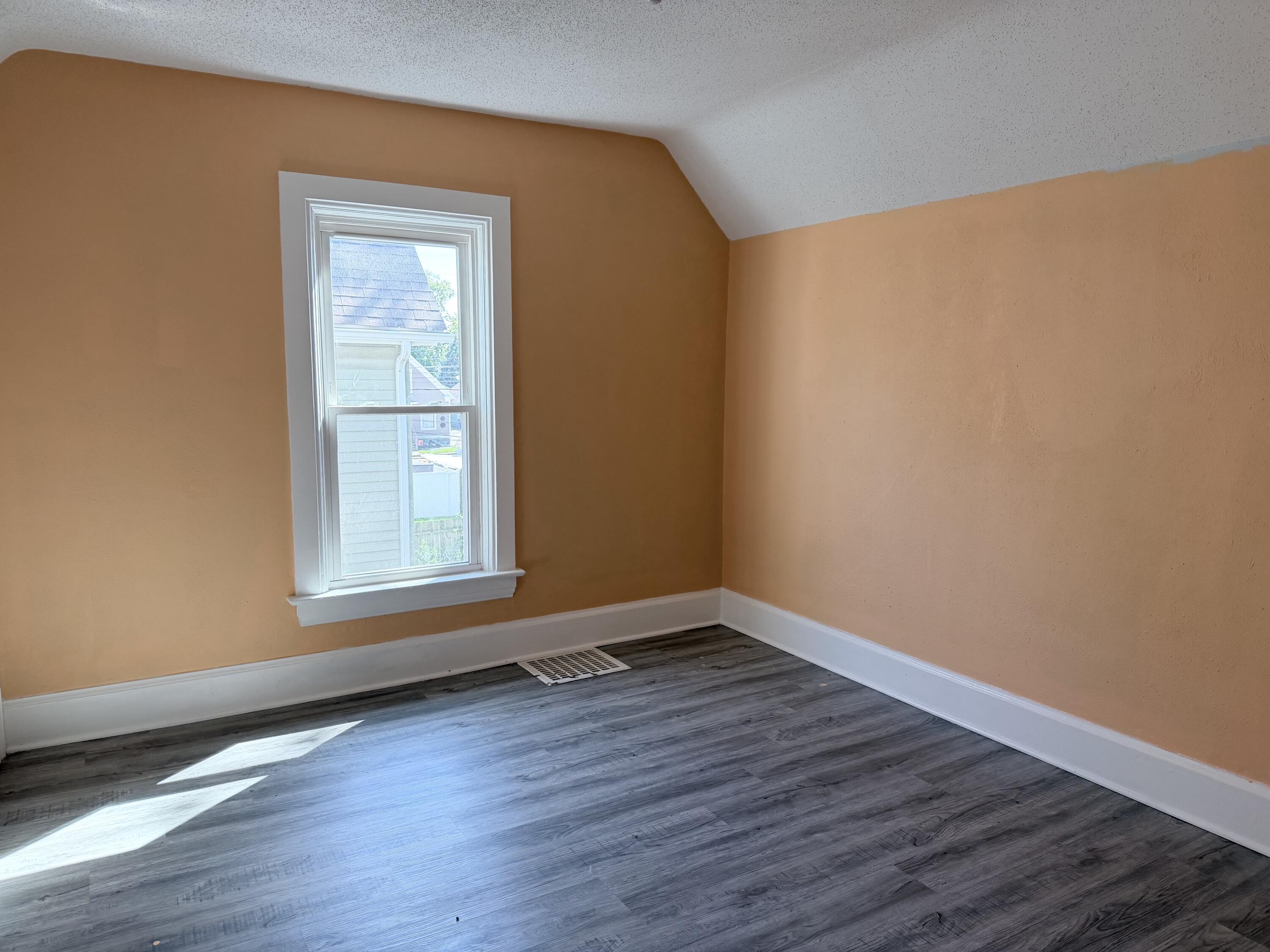 1544 Kearney Avenue Racine, WI 53405 - Photo 14 of 26 IMG_0775