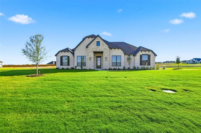 $819,900 | 404 Mah Cheta, Aledo, TX 76008