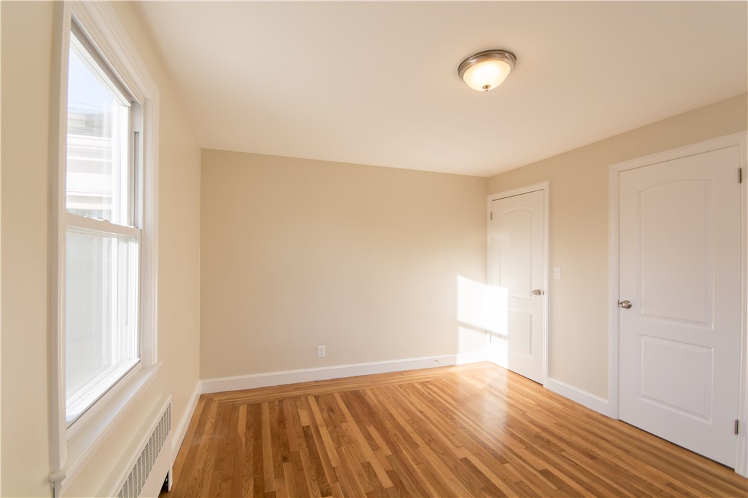 131 Belmont Road Cranston, RI 02910 - Photo 13 of 27 Gallery Image 13