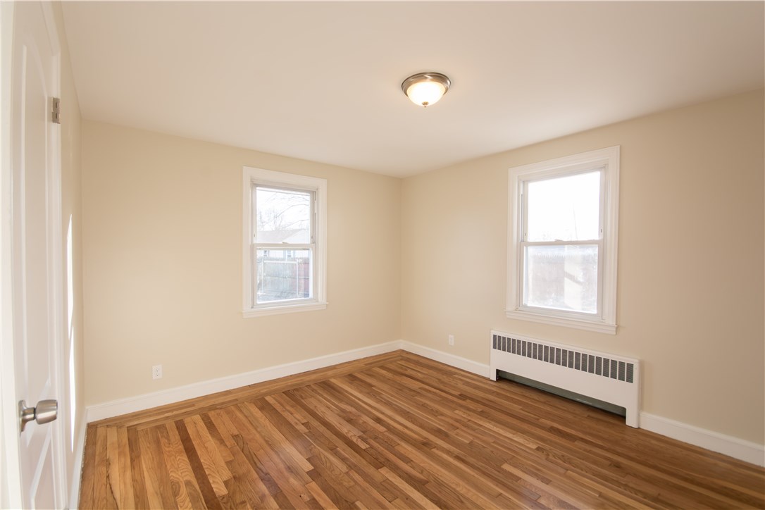131 Belmont Road Cranston, RI 02910 - Photo 15 of 27 Gallery Image 15