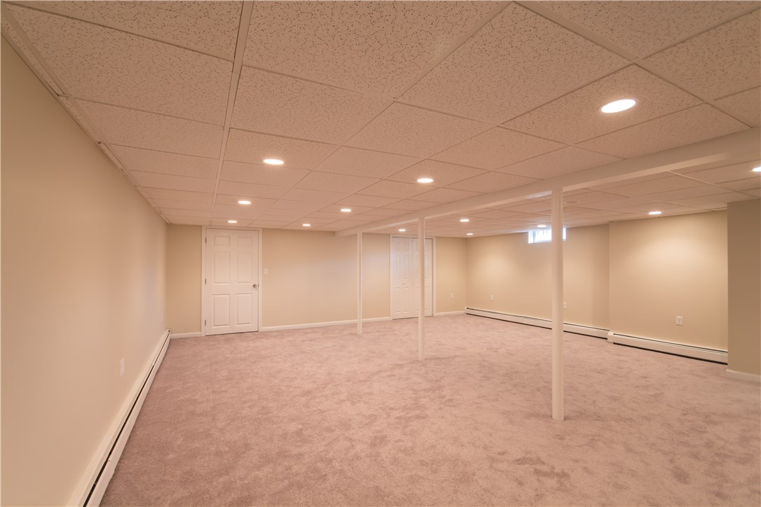 131 Belmont Road Cranston, RI 02910 - Photo 24 of 27 Gallery Image 24