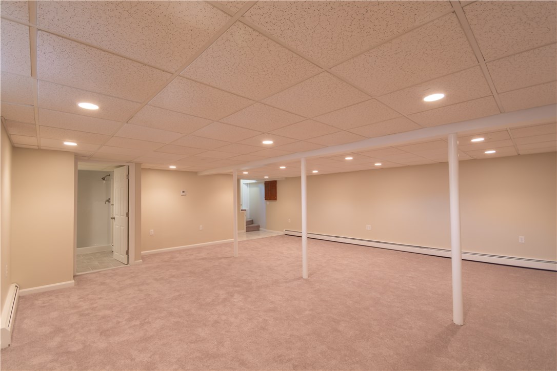 131 Belmont Road Cranston, RI 02910 - Photo 25 of 27 Gallery Image 25