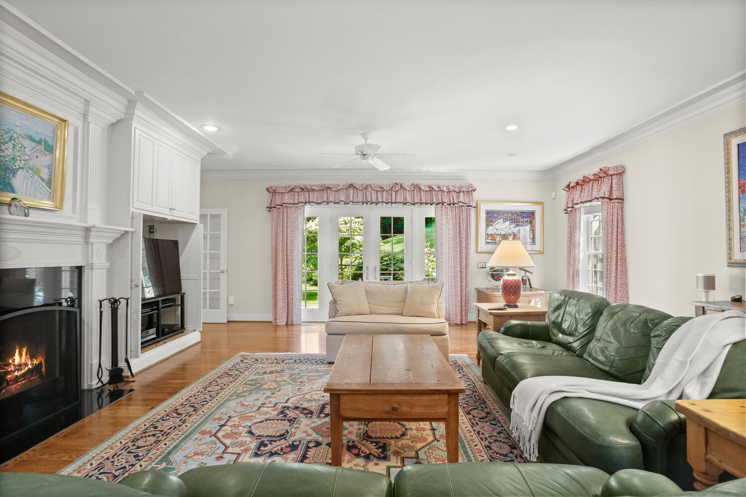 77 Ludlowe Road New Canaan, CT 06840 - Photo 14 of 40 77 Ludlowe Rd New Canaan CT-large-019-01