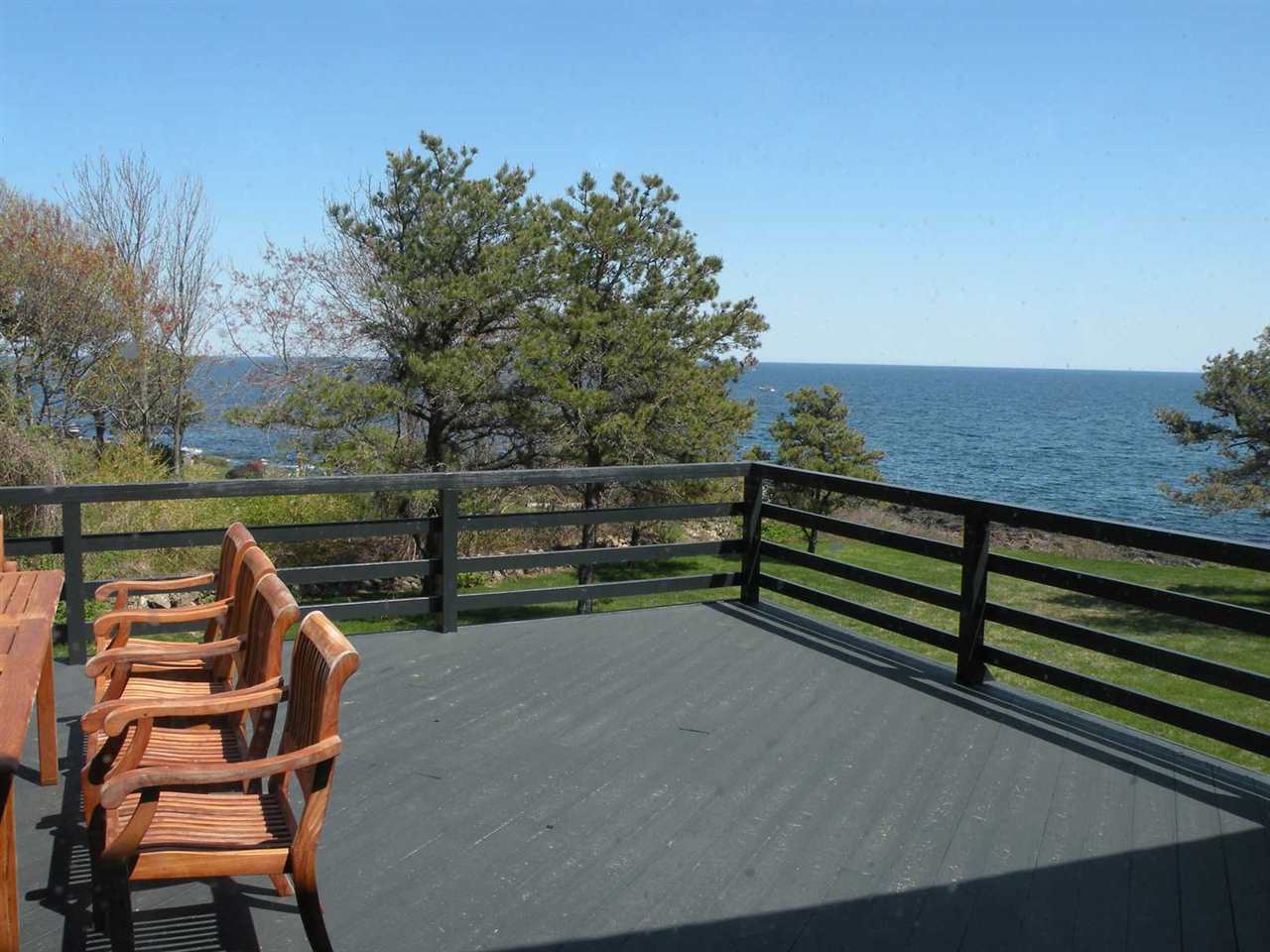 421 Shore Road York, ME 03902 - Photo 7 of 30 Gallery Image 7
