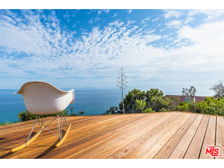 20659 Rockcroft Drive Malibu, CA 90265 - Photo 2 of 33 a view of a terrace