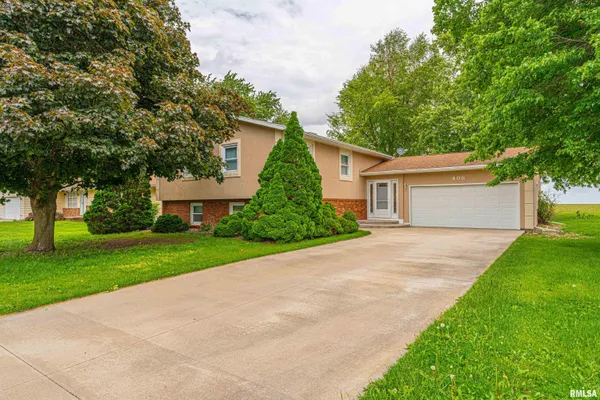 $209,900 | 408 South Eastern Avenue, Minier, IL 61759