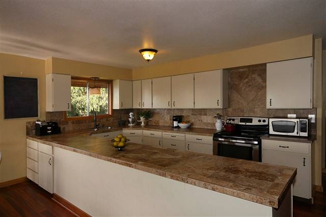 3409 South Eastern Road Spokane, WA 99223 - Photo 3 of 9 Gallery Image 3
