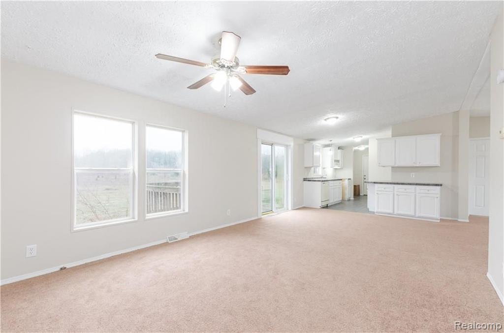 23500 Karr Road Belleville, MI 48111 - Photo 8 of 42
