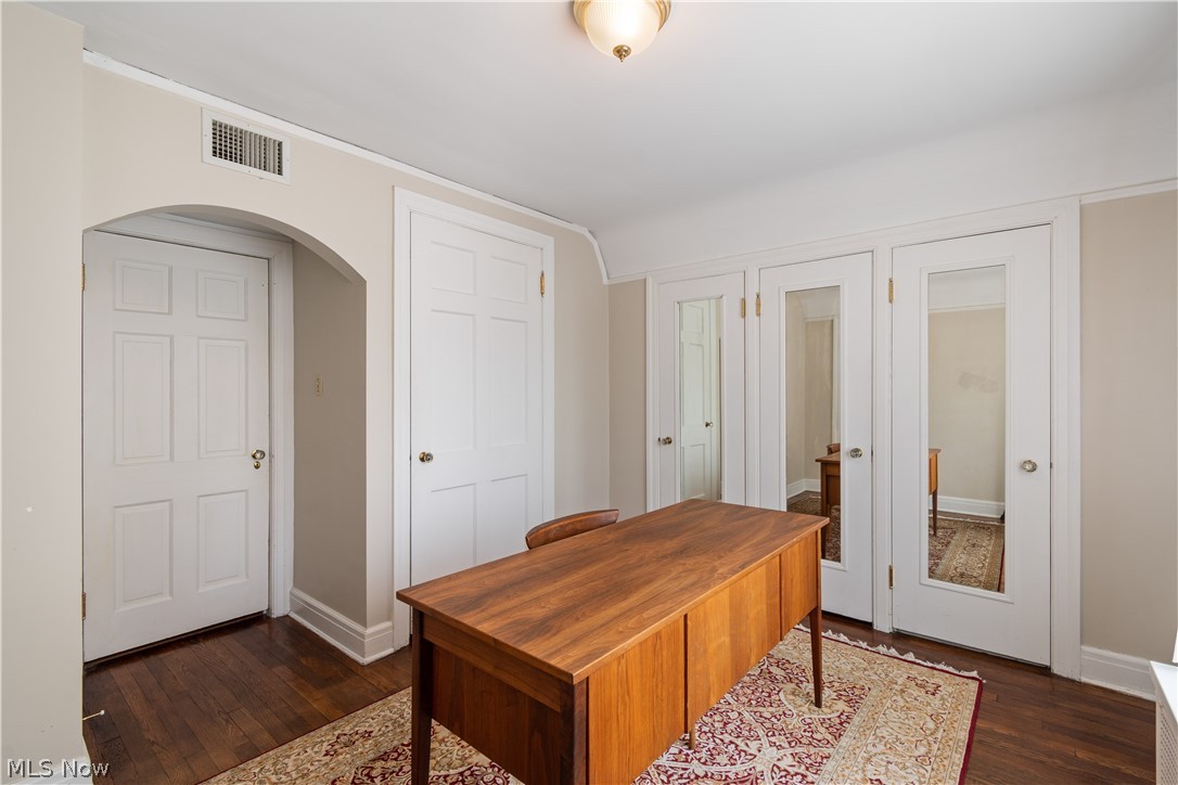 407 Merriman Road Akron, OH 44303 - Photo 21 of 37 Office space with dark hardwood / wood-style flooring