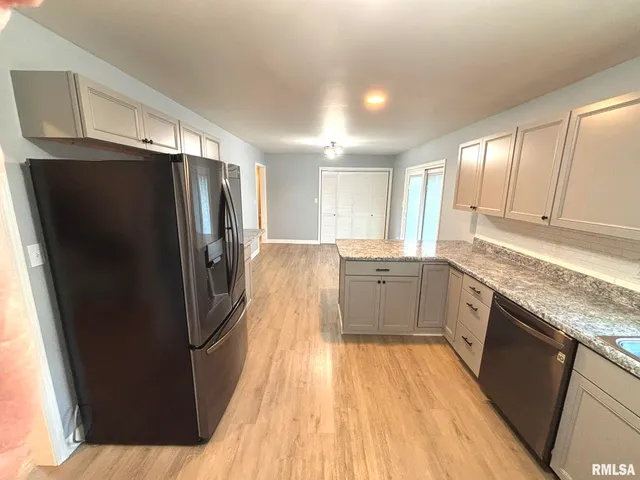 $179,900 | 512 Tulsa Avenue, Salem, IL 62881