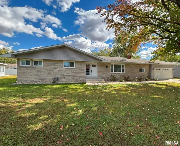 $179,900 | 512 Tulsa Avenue, Salem, IL 62881